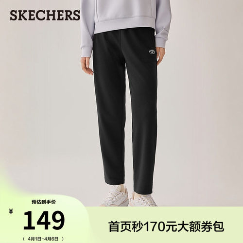 选用针织面料，质地柔软，舒适自由