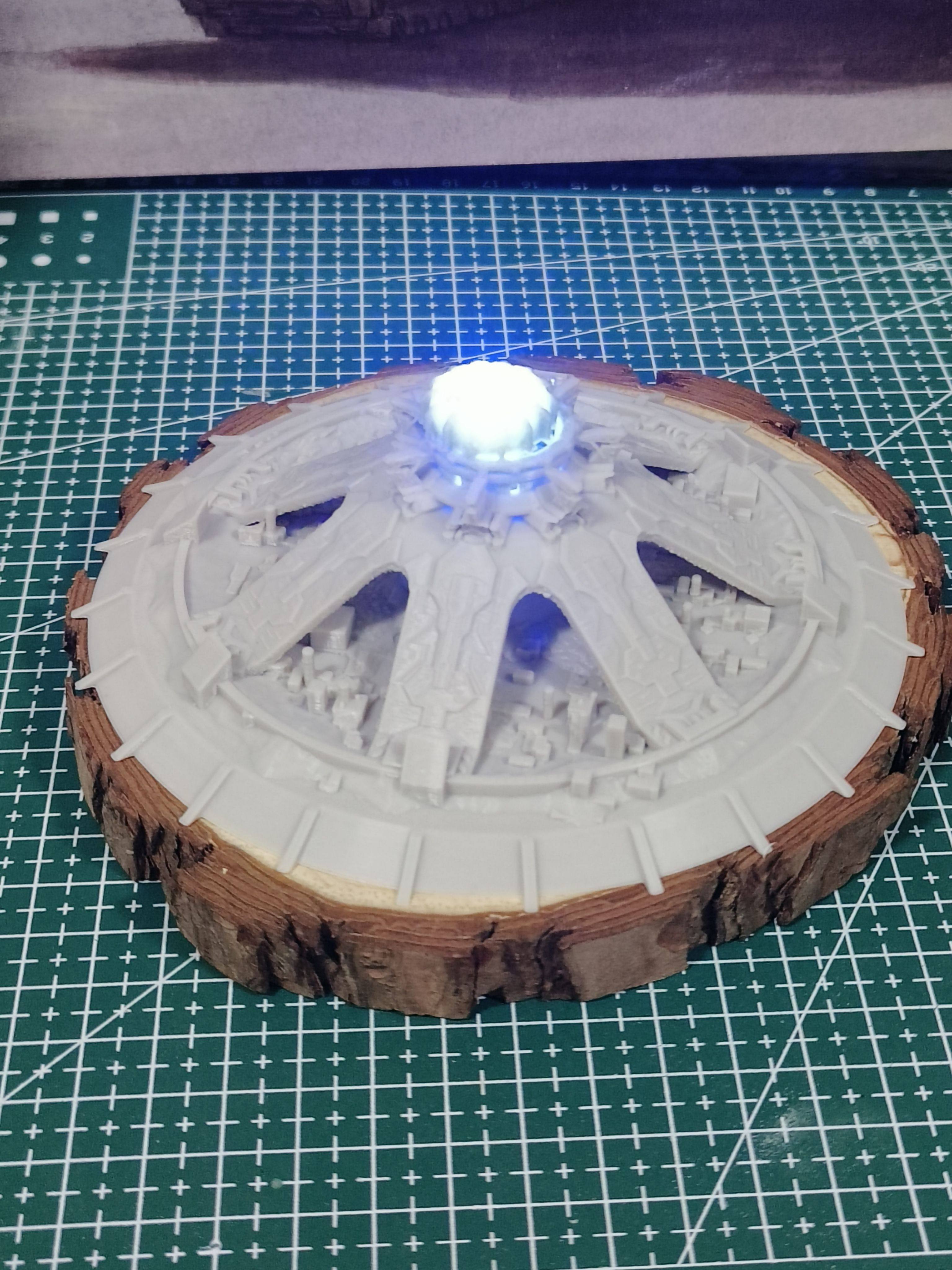 流浪地球同款行星发动机模型桌面