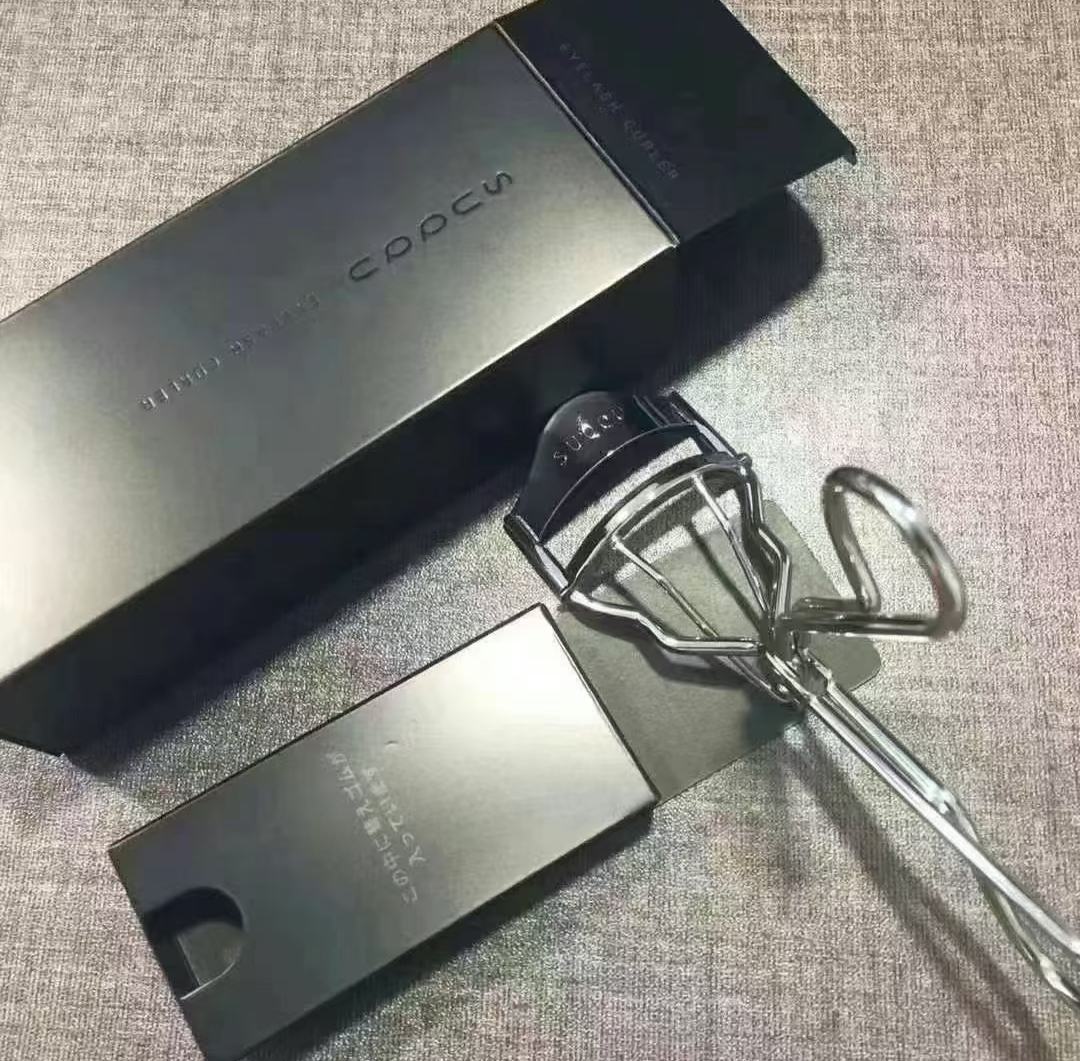 日本本土专柜SUQQU自然卷翘太阳花不伤睫毛睫毛夹带2个替换胶垫