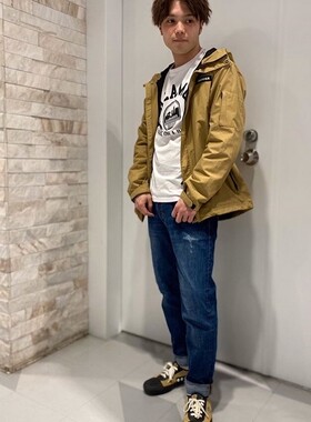 男款防水防风带帽登山服都市冲锋