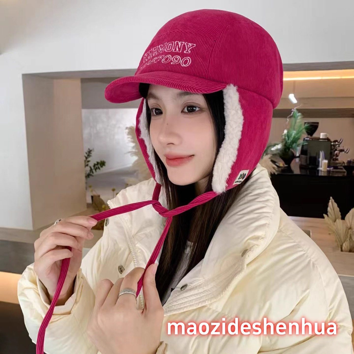 韩系字母刺绣灯芯绒护耳雷锋帽女