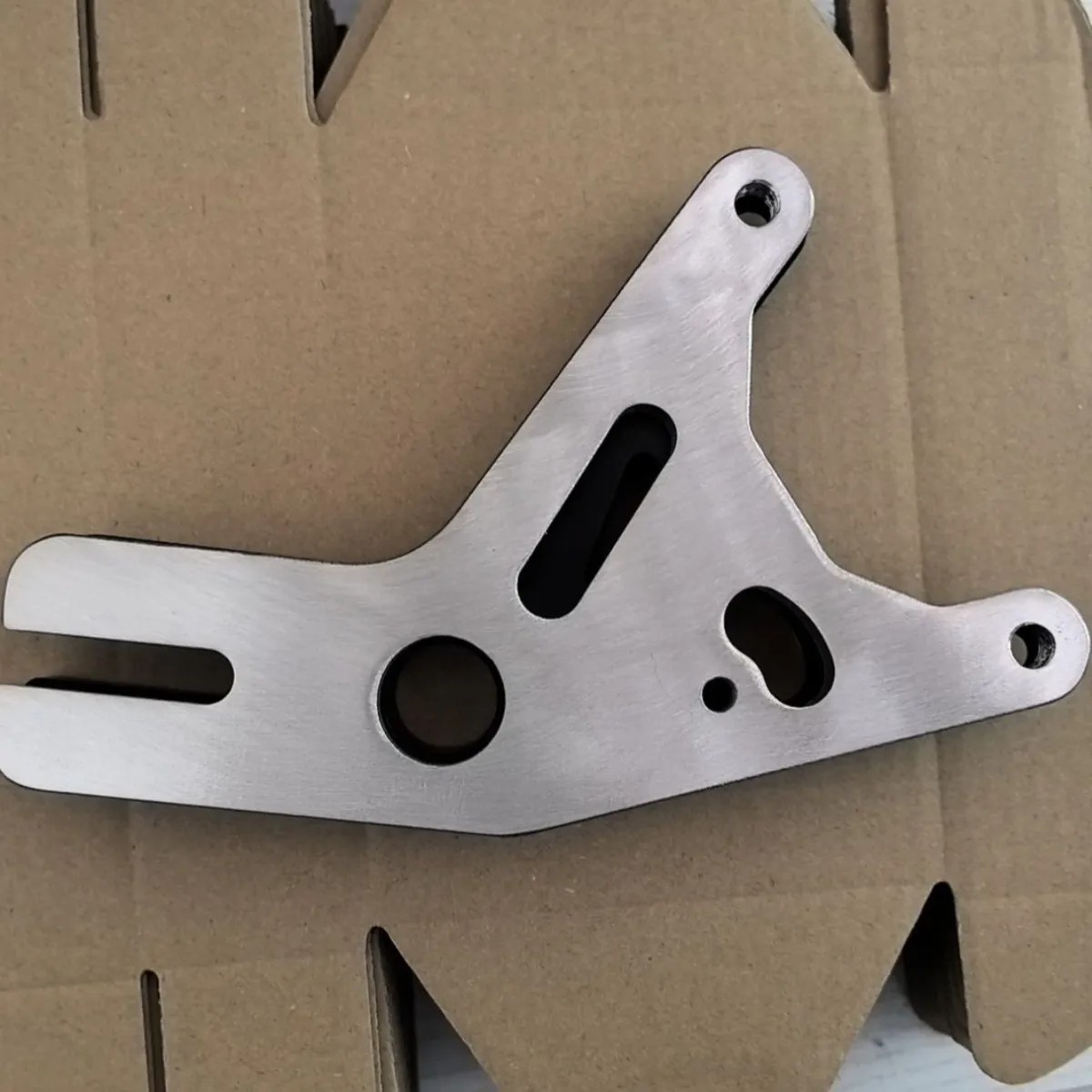 卡钳转接码适用于九号M395cmax电摩原装平叉装220盘对二螃蟹卡钳