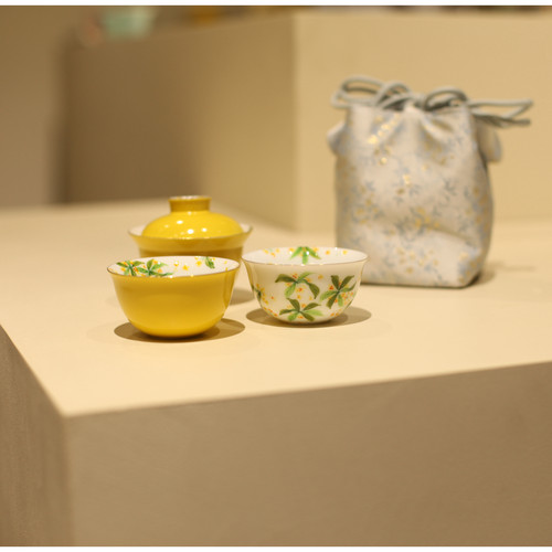 《槐花黄》传统中国色系列 一碗二杯桂花手绘盖碗黄色茶具釉下彩