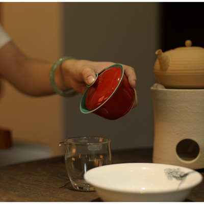 |梅似雪|《故宫红》无由盖碗 二才 岩茶利器 出水好防烫 黄色釉