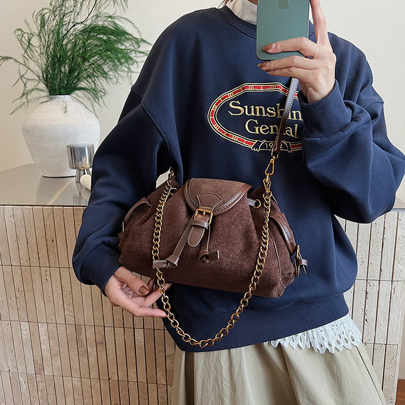 韩版小众pu磨砂包包女高级感云朵包个性链条百搭斜挎包时尚通勤包