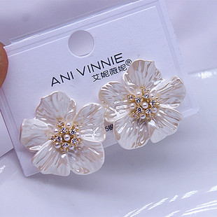 艾妮薇妮法式复古花朵耳钉女新款爆款高级感气质耳环小众独特耳饰