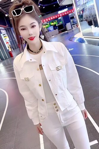 高品质短款外套洋气开衫外衣