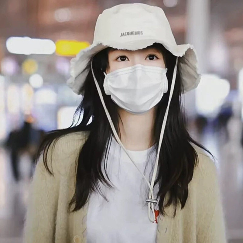 小众jacquemus渔夫帽吊绳韩国爆款大檐帽显脸小防晒遮阳度假盆帽