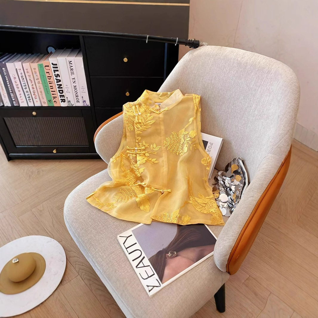 实拍新中式重工刺绣提花马甲女复古气质盘扣国风轻奢无袖衬衫