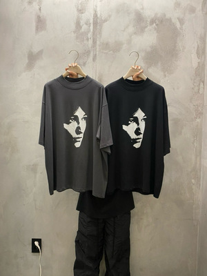 韩国东大门代购 2025新款  THE VETIVER人物圆领短袖T恤