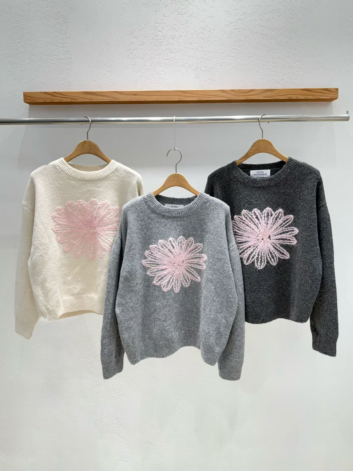 韩国东大门2025冬季新款INTRO时尚百搭花杂针织毛衣