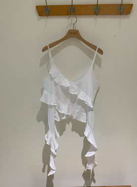 现 BETONE 韩国东大门代25夏季纯色荷叶边不规则百搭吊带背心女