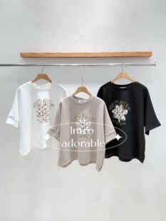 韩国东大门2026春季新品INTRO时尚百搭圆领短袖花朵图案T恤