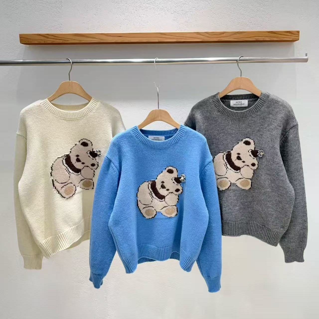 韩国东大门2025冬季新品INTRO 洋气百搭减龄小熊提花圆领针织衫
