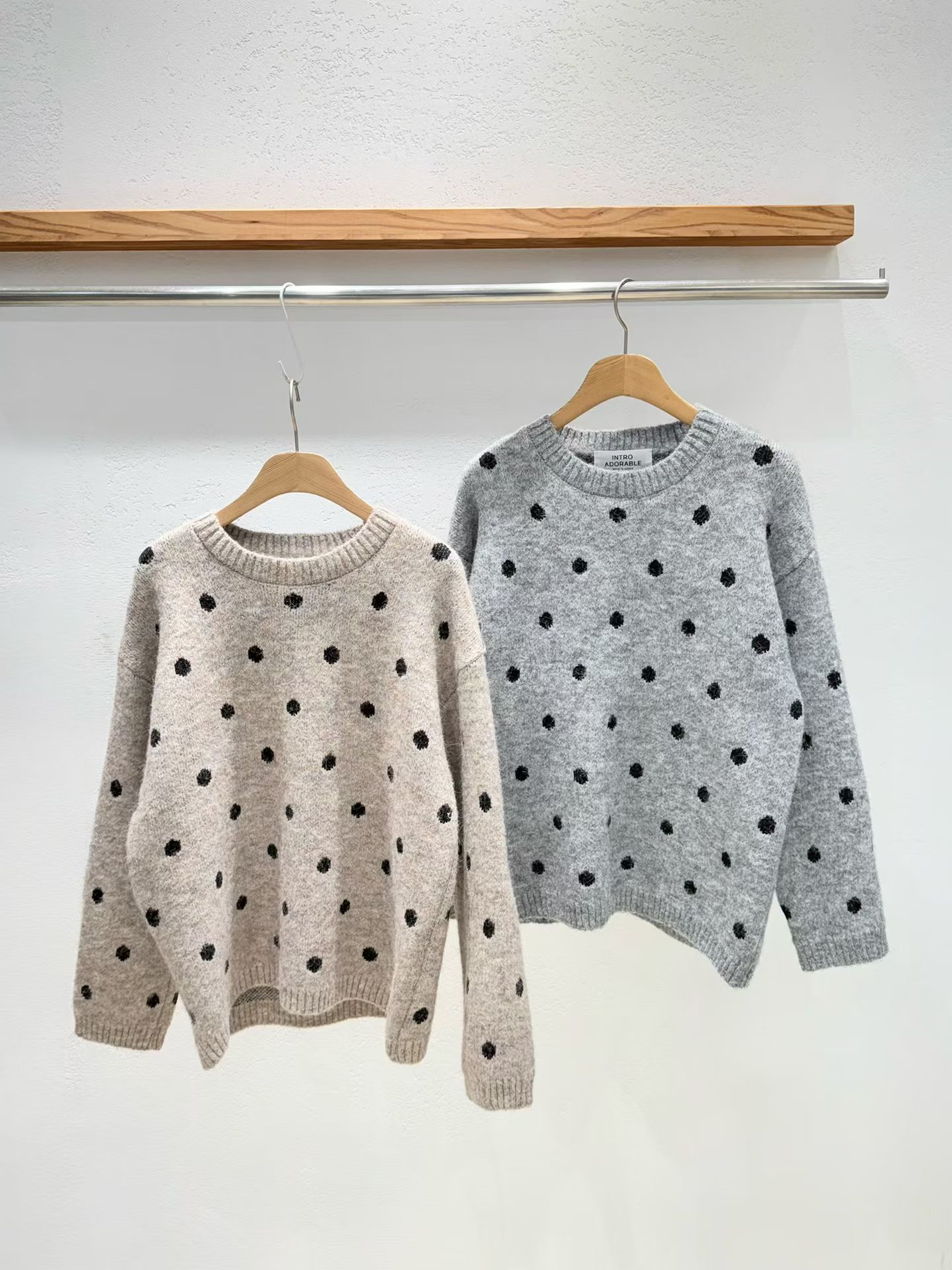 韩国东大门2025冬季新款INTRO时尚百搭圆领波点羊毛针织衫毛衣