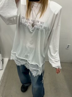 韩国东大门代购hertz2026春新款 蕾丝边垫肩字母宽松长袖T恤