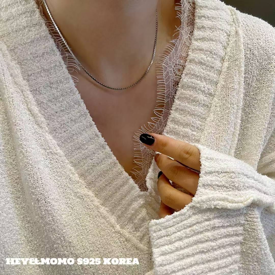 韩国东大门2025MOMO时尚尚项链S925 镀白金扁蛇骨拼接手链项链
