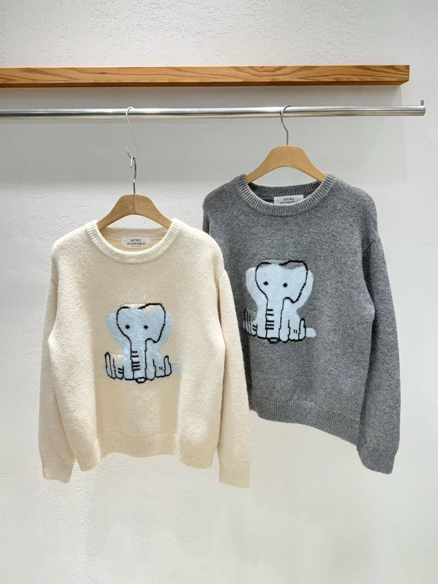 韩国东大门2025冬季新款INTRO时尚百搭卡通小象针织衫毛衣
