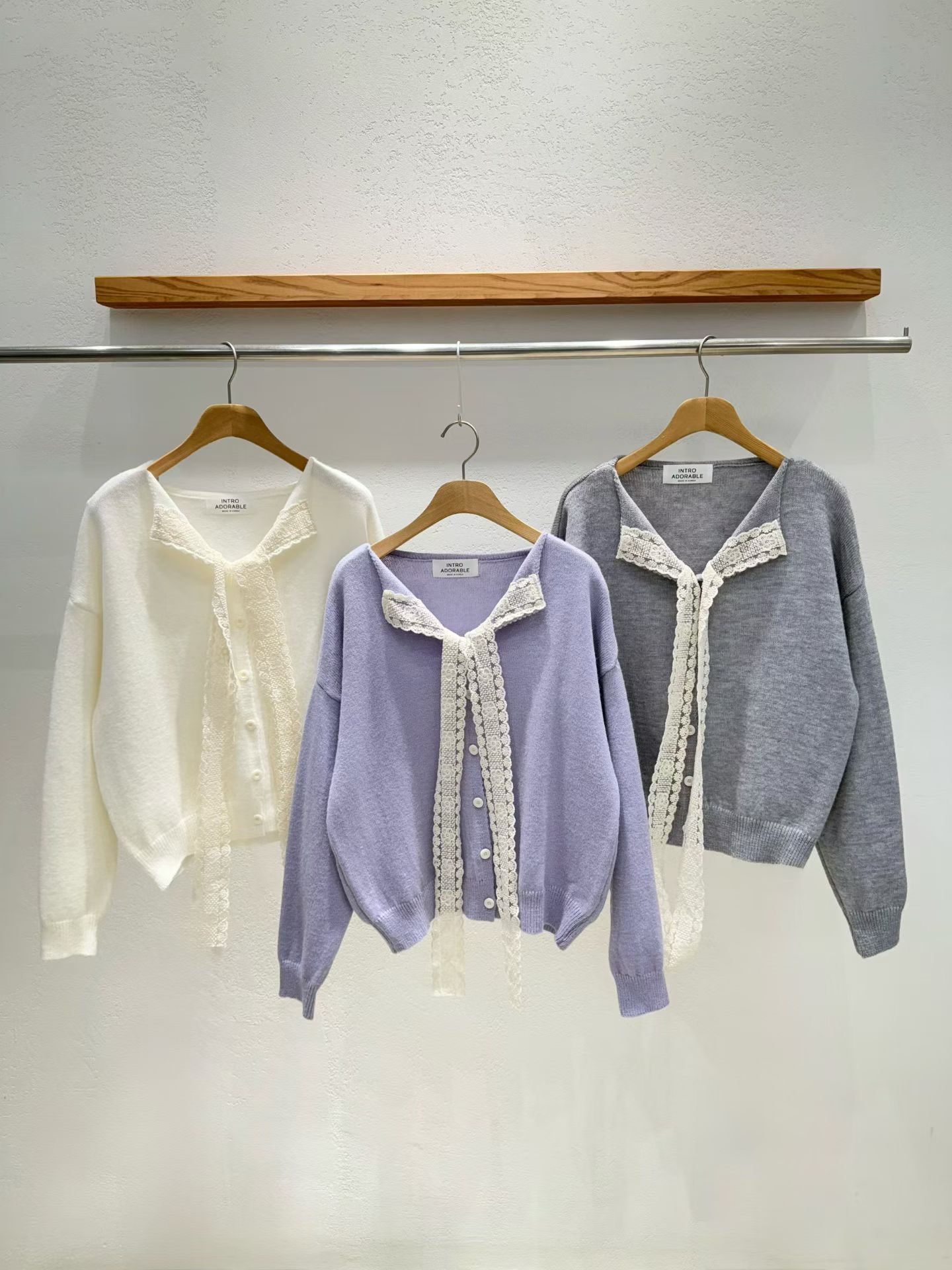 韩国东大门2025冬新款INTRO时尚百搭蕾丝边针织开衫女毛衣外套