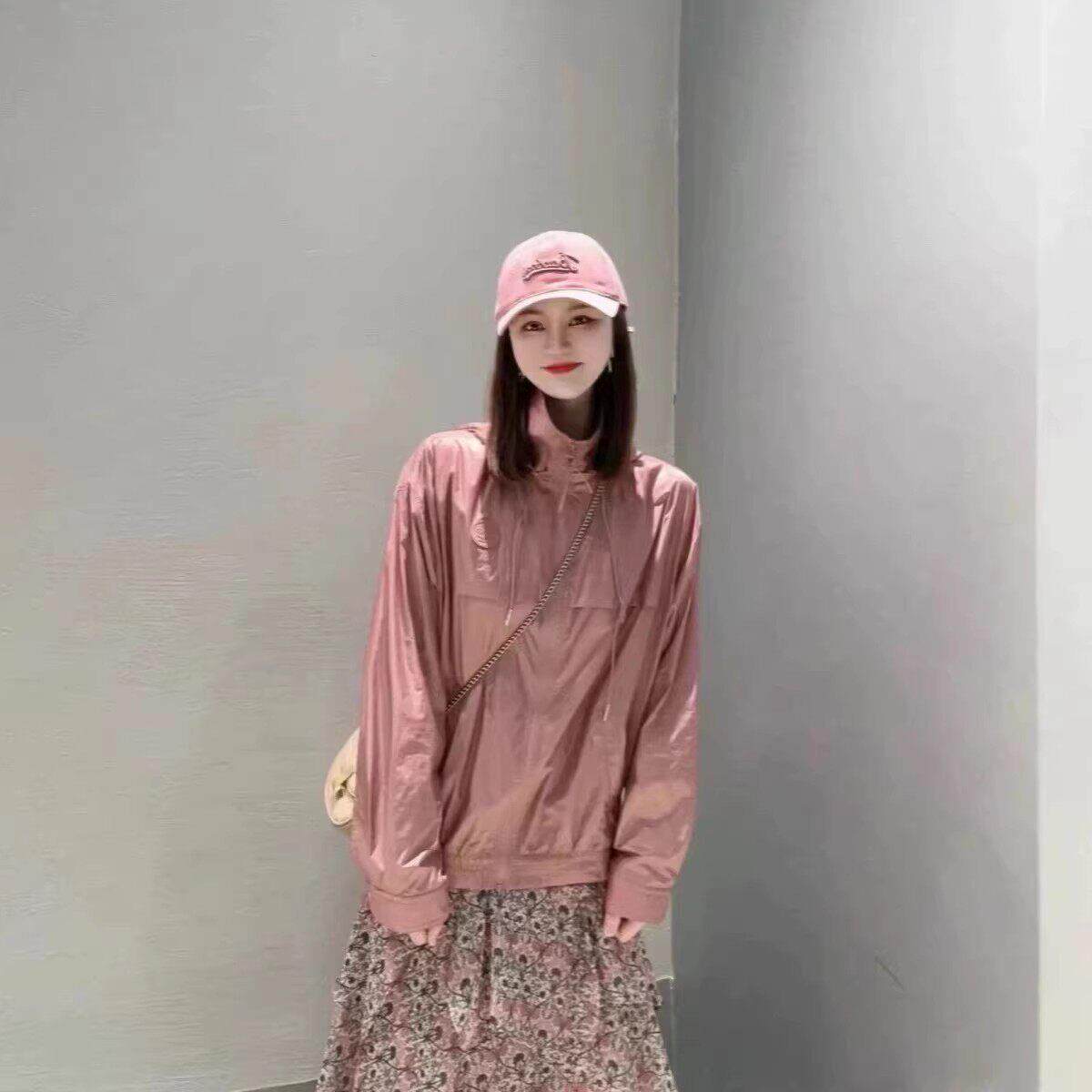 阿玛施女装正品20246夏装新款轻薄连帽冲锋衣防晒衫外套女5400855