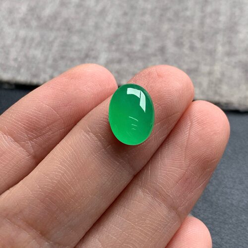 天然A货缅甸翡翠 蛋面 尺寸 : 11-8-4.1