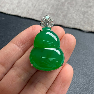 21.7 天然A货缅甸翡翠 葫芦吊坠 整体35.9 6.2 13.3裸石26.7
