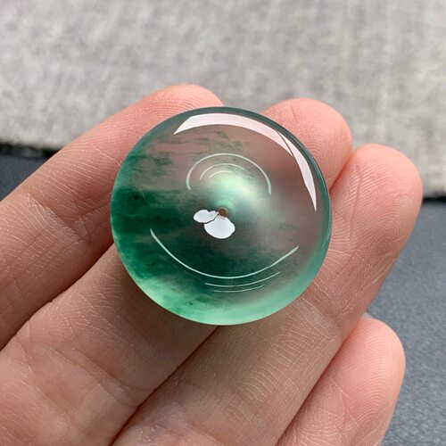 天然A货缅甸翡翠 平安扣 尺寸 : 23.4-4.4