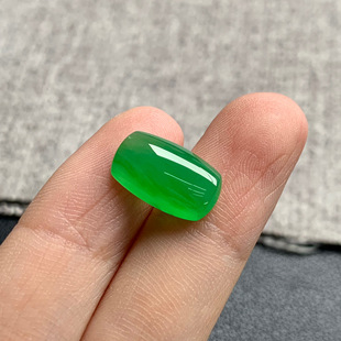 8.2 天然A货缅甸翡翠 13.8 尺寸 4.5 马鞍