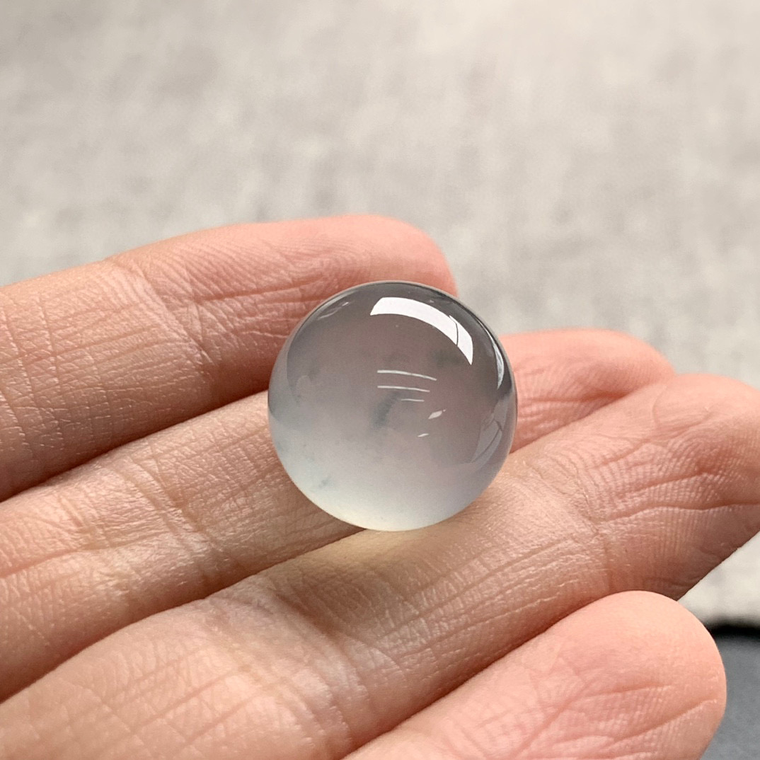 天然A货缅甸翡翠 珠子 尺寸 : 13.9