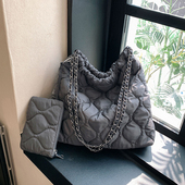 冬天包包女2025新款 大容量链条单肩包独特小众夹棉菱格子母托特包