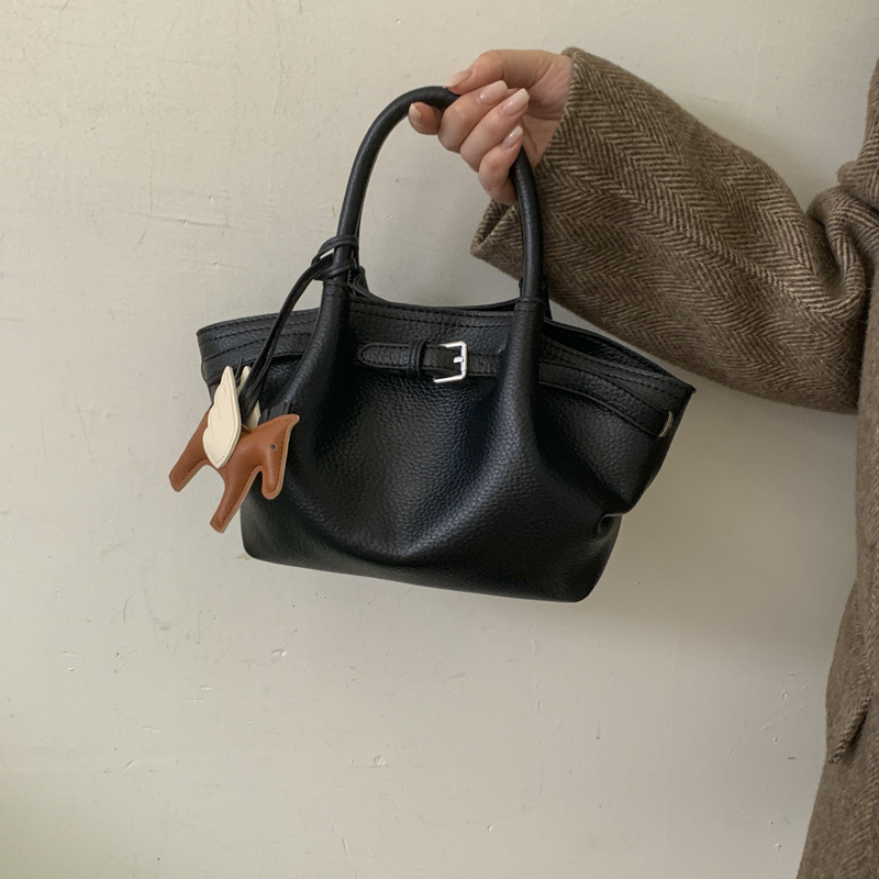 轻奢小众质感巨好看菜篮子水桶包