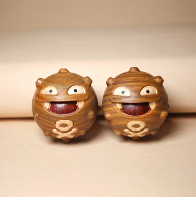 神奇宝贝瓦斯弹木雕手球创意周边可爱礼物保健球手玩按摩球手转球