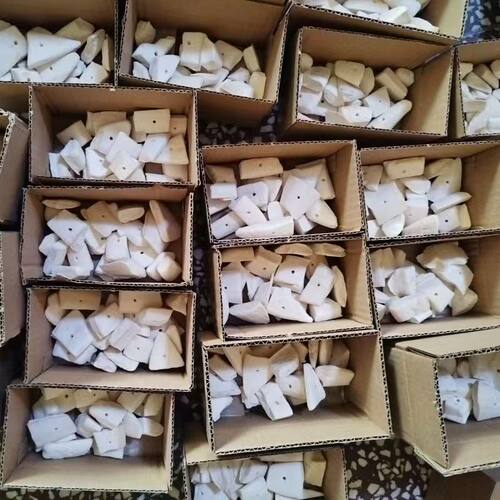 鹦鹉专用脱盐墨鱼骨打孔断块鹦鹉乌龟磨牙天然啃咬玩具海螵蛸