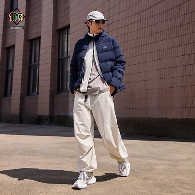 阿迪达斯男女款经典连帽羽绒服