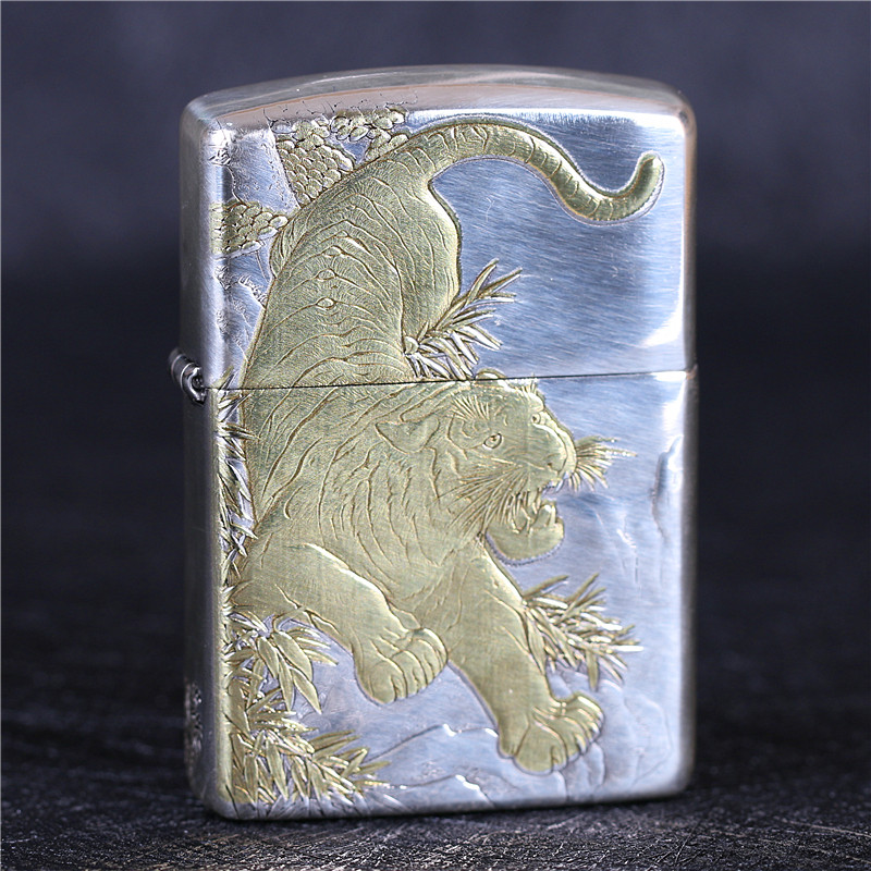 zippo芝宝煤油防风打火机镀银盔甲机立体浮雕刻双面老虎 男士礼物