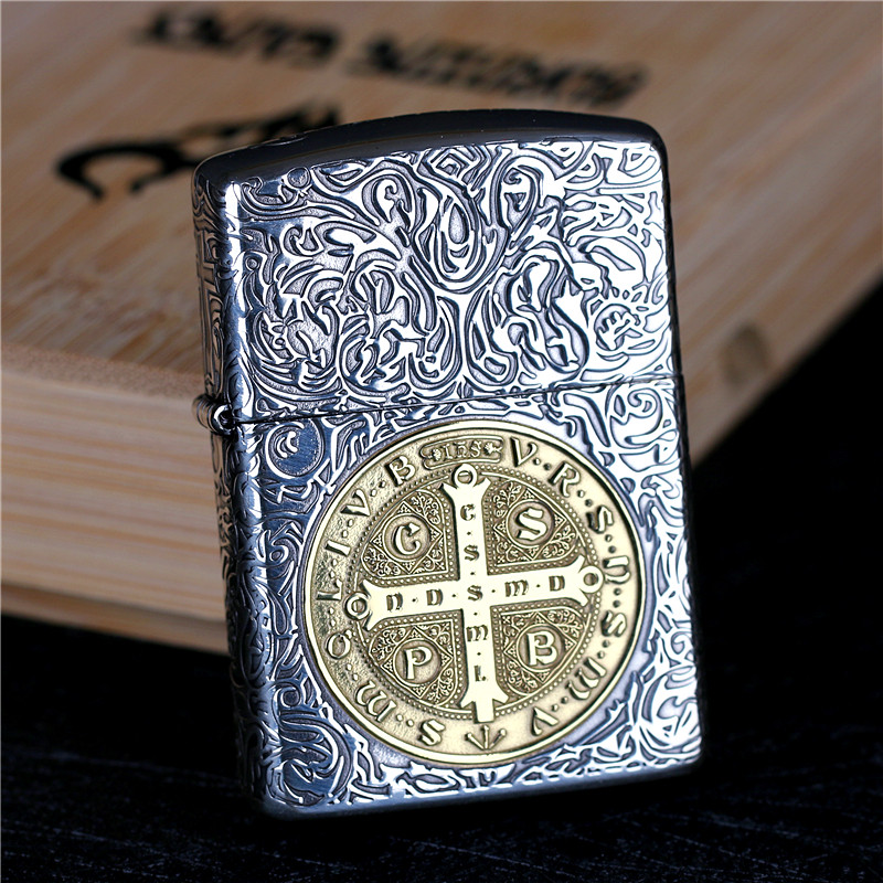 zippo芝宝煤油防风打火机 纯铜镀银常规机 蚊版五面雕刻 康斯坦丁