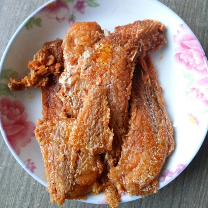 宏诺新品包邮香辣鳕鱼青岛特产手撕酥骨鱼秘制熏鱼200g真空包零食