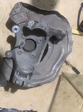 适用 宝马 M4 F82 右前羊角