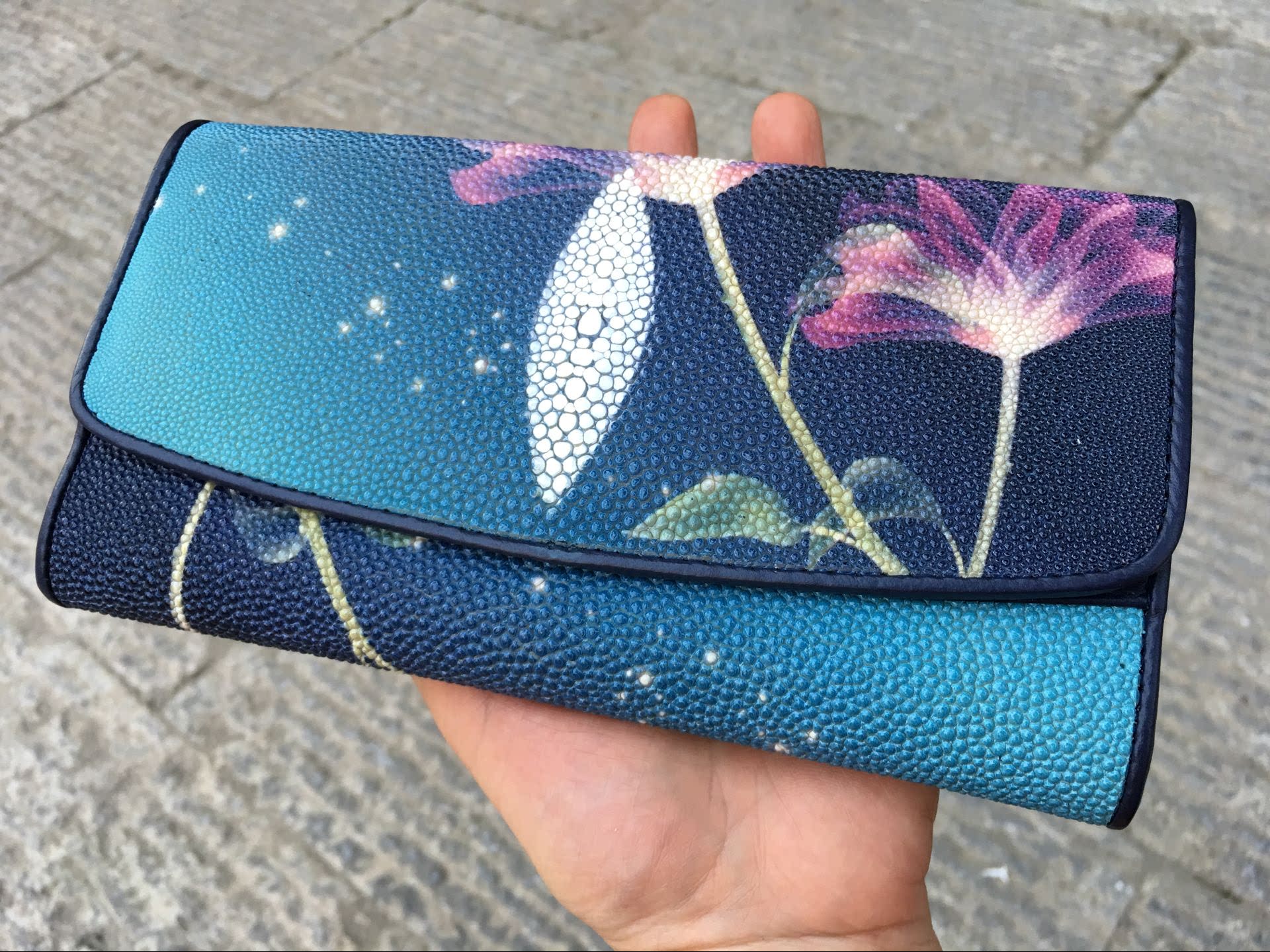 正品珍珠鱼皮钱包 大容量三折钱夹皮夹 真正魔鬼鱼皮女长款手拿包