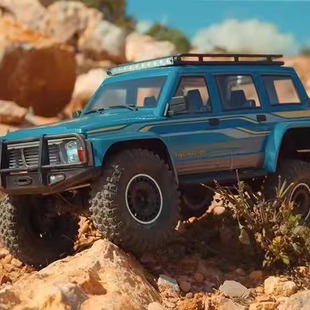 易控4107 Y60双速差速锁防水攀爬车带坦克调头仿真性能