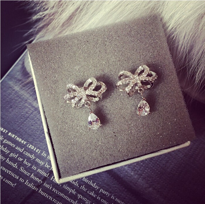 韩版时尚蝴蝶结耳钉女锆石气质简约甜美防过敏水晶耳环日韩国包邮