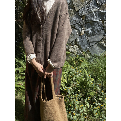 雏菊自制羊毛彩点开衫V领