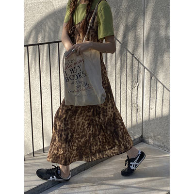 豹纹卷边清凉感夏季轻盈吊带裙