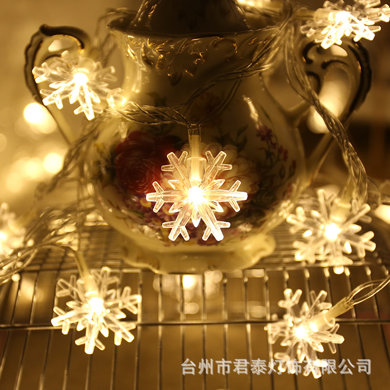 跨境圣诞节日装饰LED雪花小彩灯闪灯串灯户外场景布置氛围灯