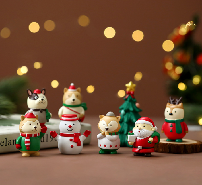 2021圣诞新款雪人摆件桌面摆设橱窗陈列树脂公司年会抽奖礼品手伴