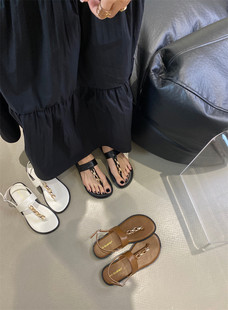 2025 новый летний цепь Нога женщина сандалии модный для досуга дикий сеть красный слово зажимы ступня рим обувь