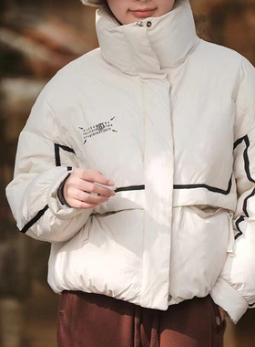 (数字设计短款羽绒服)A001秋冬加厚保暖时尚潮流立领羽绒服