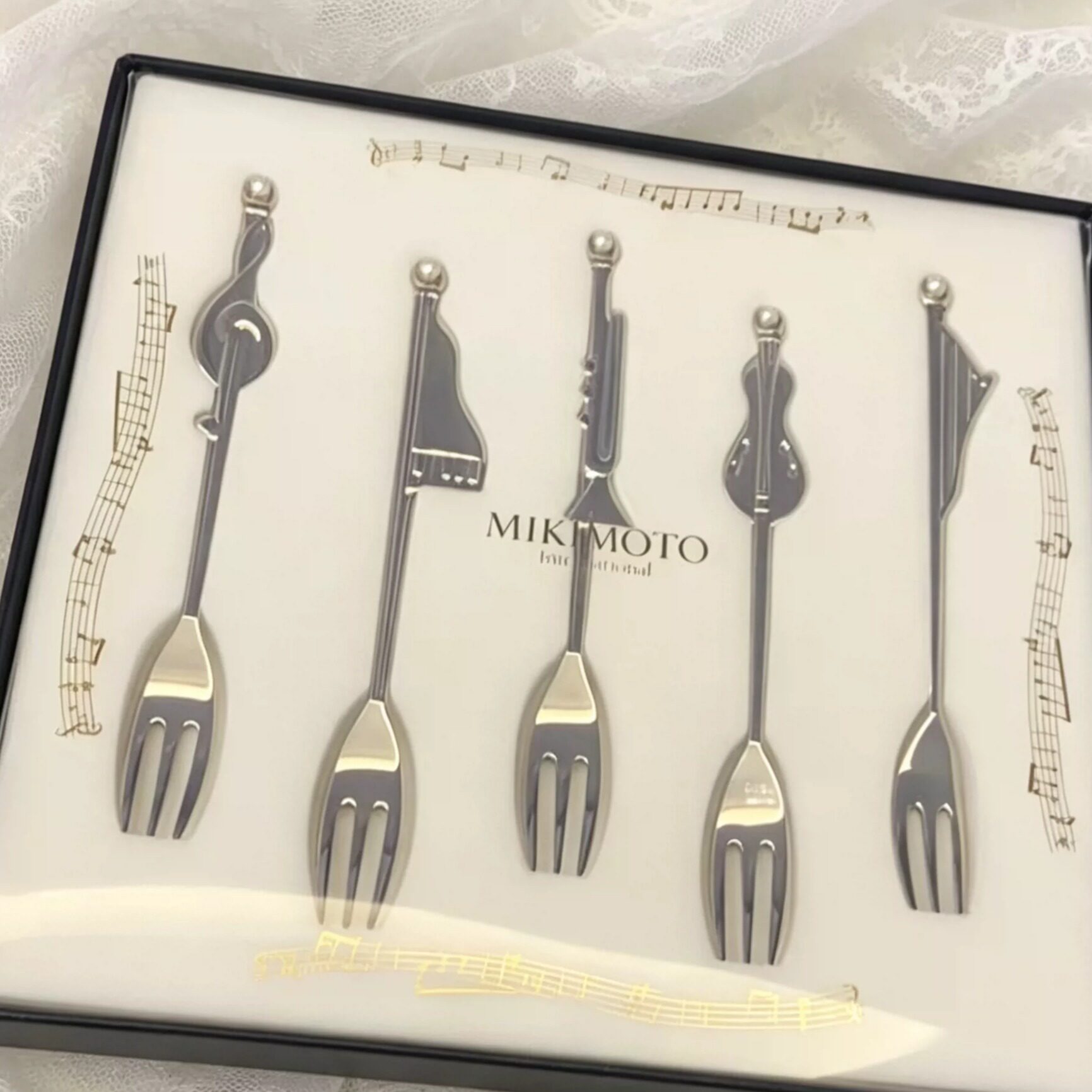 御木本金色蝴蝶结珍珠甜品套装