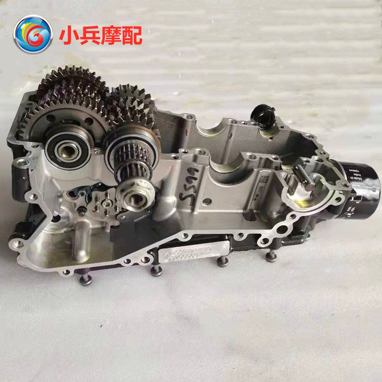 宝马适用箱体副轴摩托车发动机