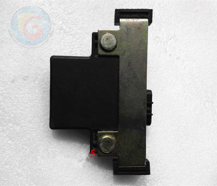 适用铃木锐爽EN125-3A-2F 电子点火器 摩托车配件